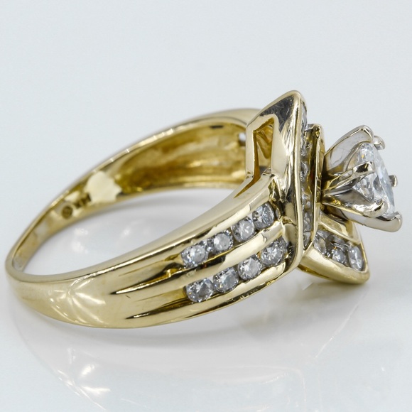 14k Gold Diamond Ring - Picture 4 of 4